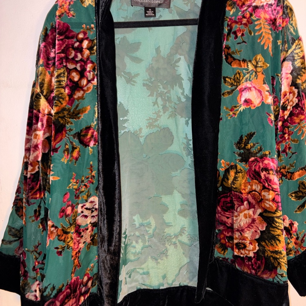 Colleen Lopez Teal Floral Velvet Kimono with Black Trim